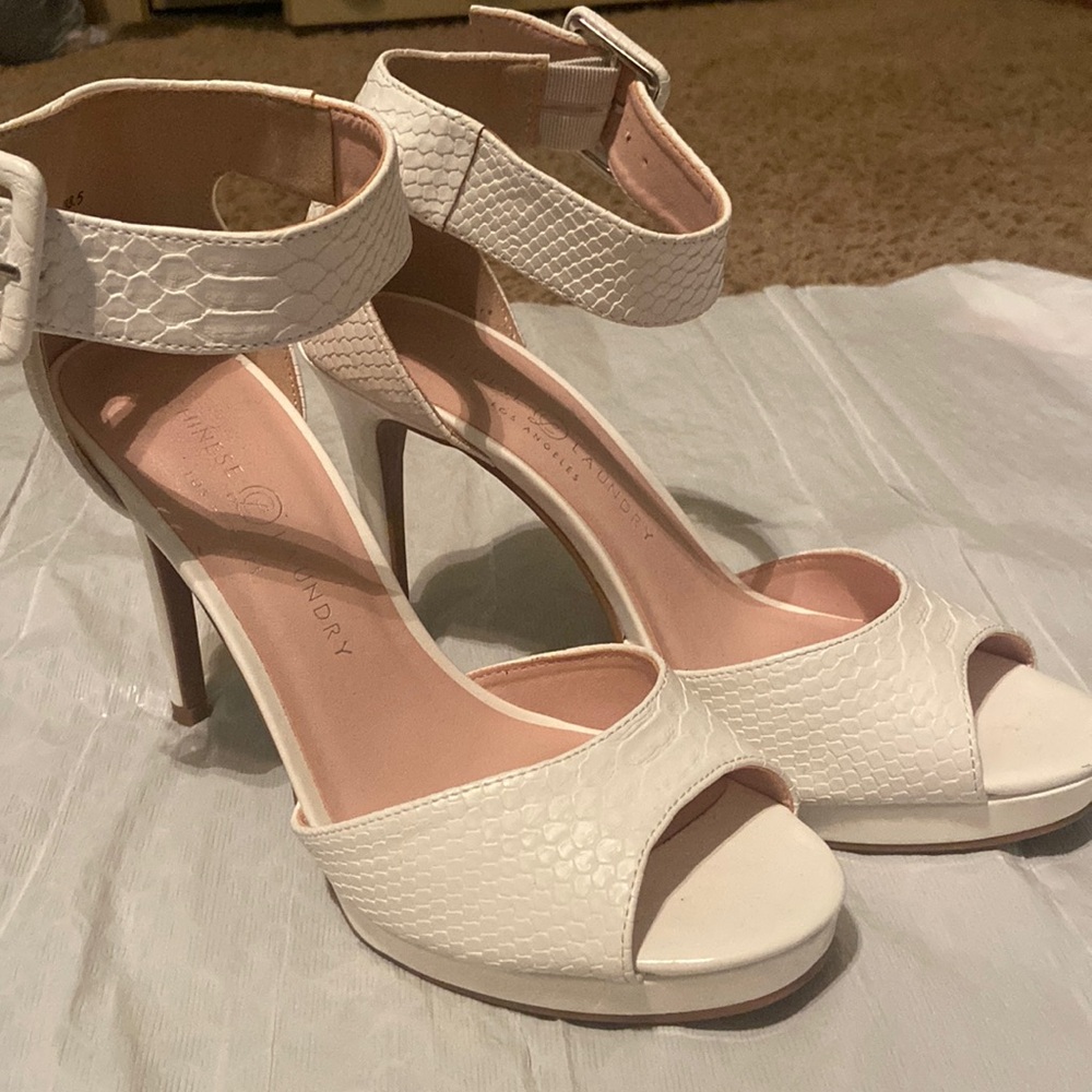 White snakeskin pattern heels